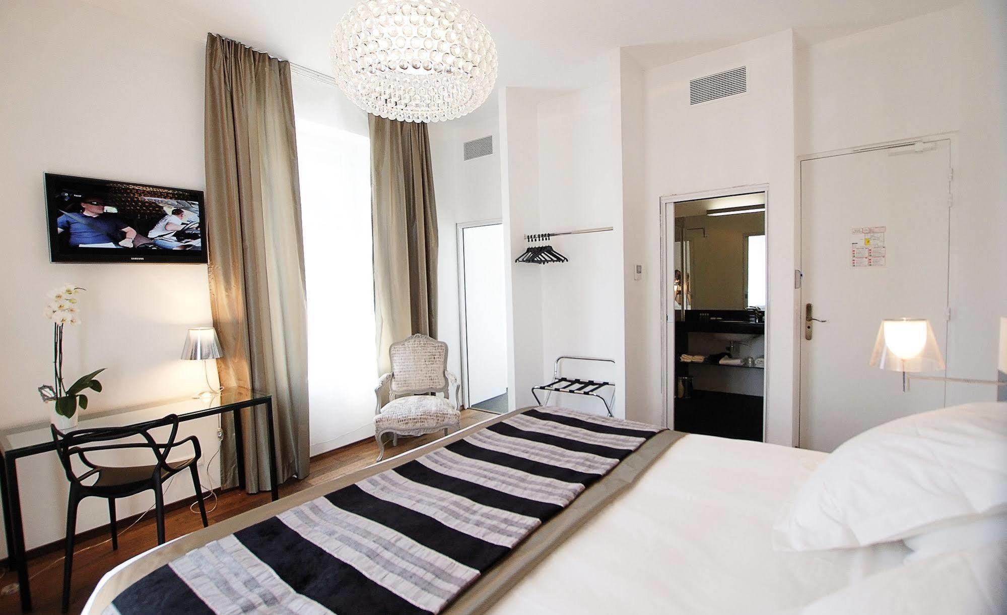 לה רושל Le Manoir Hotel מראה חיצוני תמונה
